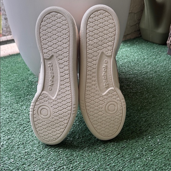 Reebok Women's Cream and Pink Sneakers - Picture 4 of 10